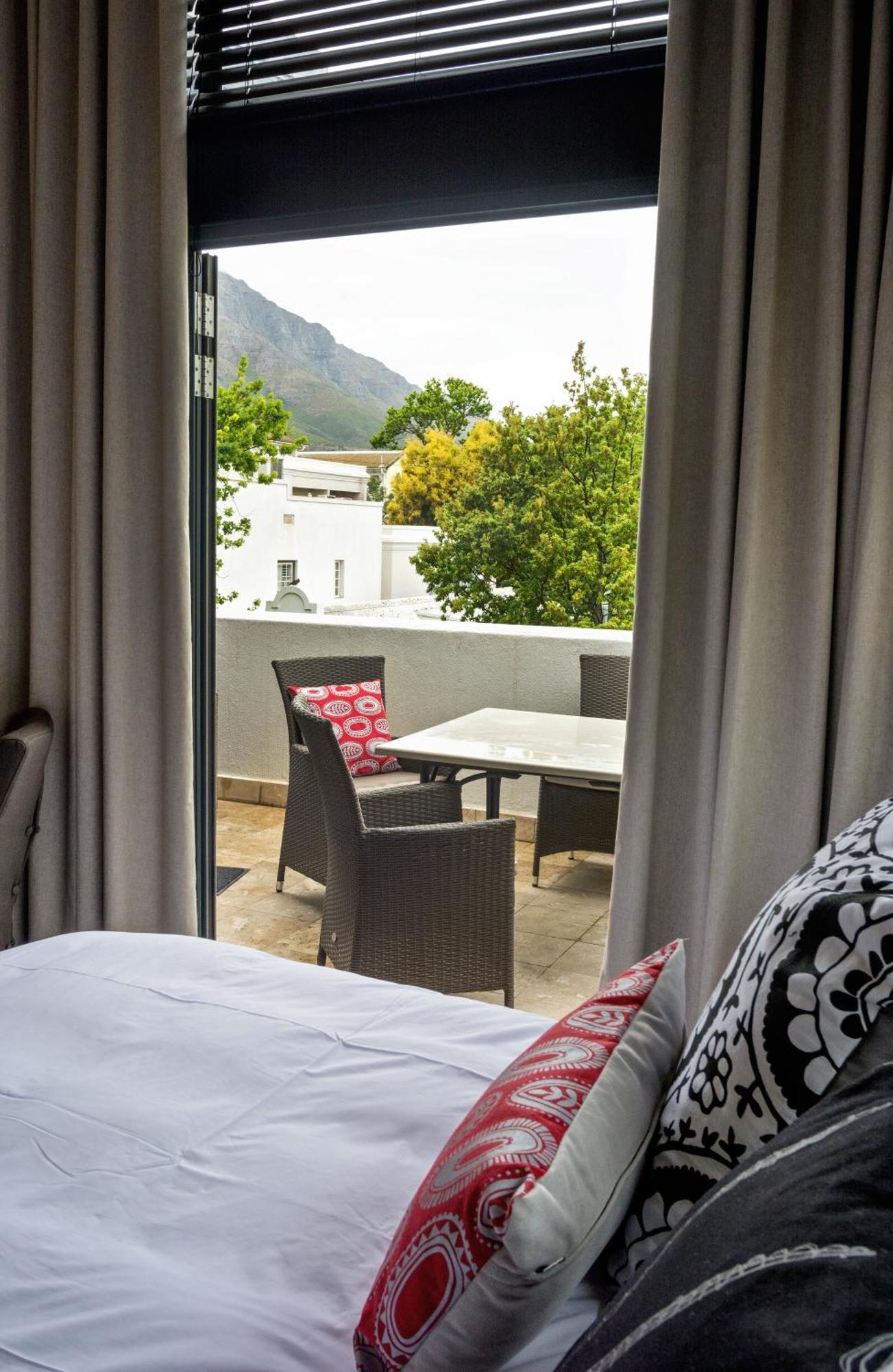 Apartemen 84 m² dengan 2 kamar tidur dan 2 kamar mandi pribadi di Pusat Stellenbosch Bagian luar foto