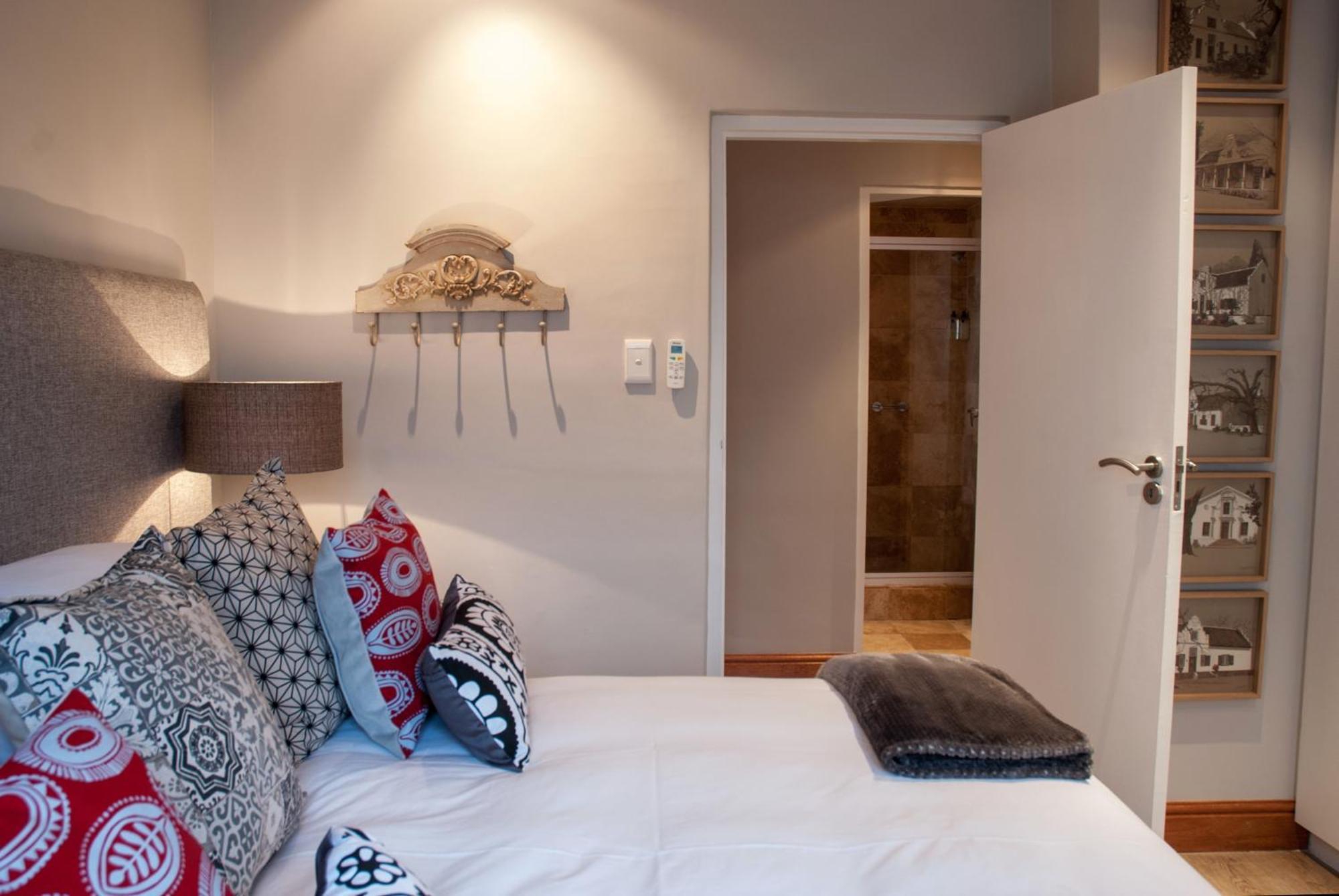 Apartemen 84 m² dengan 2 kamar tidur dan 2 kamar mandi pribadi di Pusat Stellenbosch Bagian luar foto