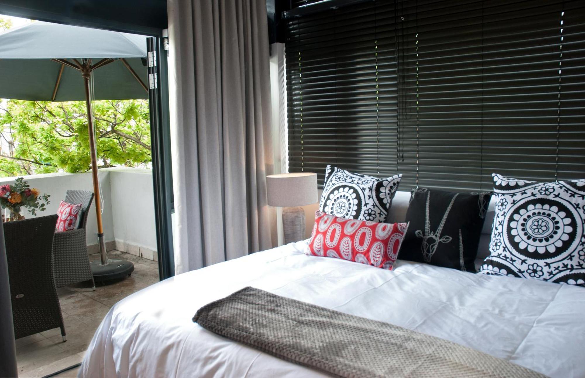 Apartemen 84 m² dengan 2 kamar tidur dan 2 kamar mandi pribadi di Pusat Stellenbosch Bagian luar foto