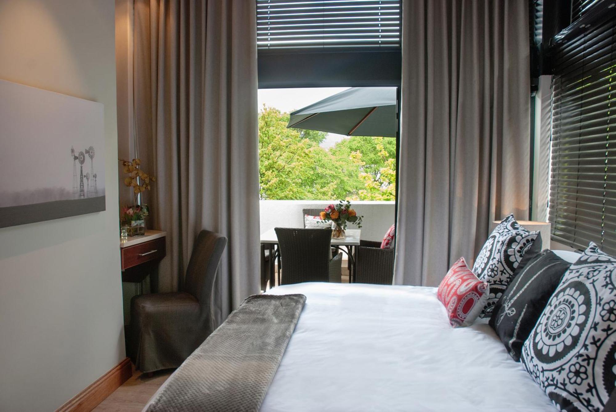 Apartemen 84 m² dengan 2 kamar tidur dan 2 kamar mandi pribadi di Pusat Stellenbosch Bagian luar foto