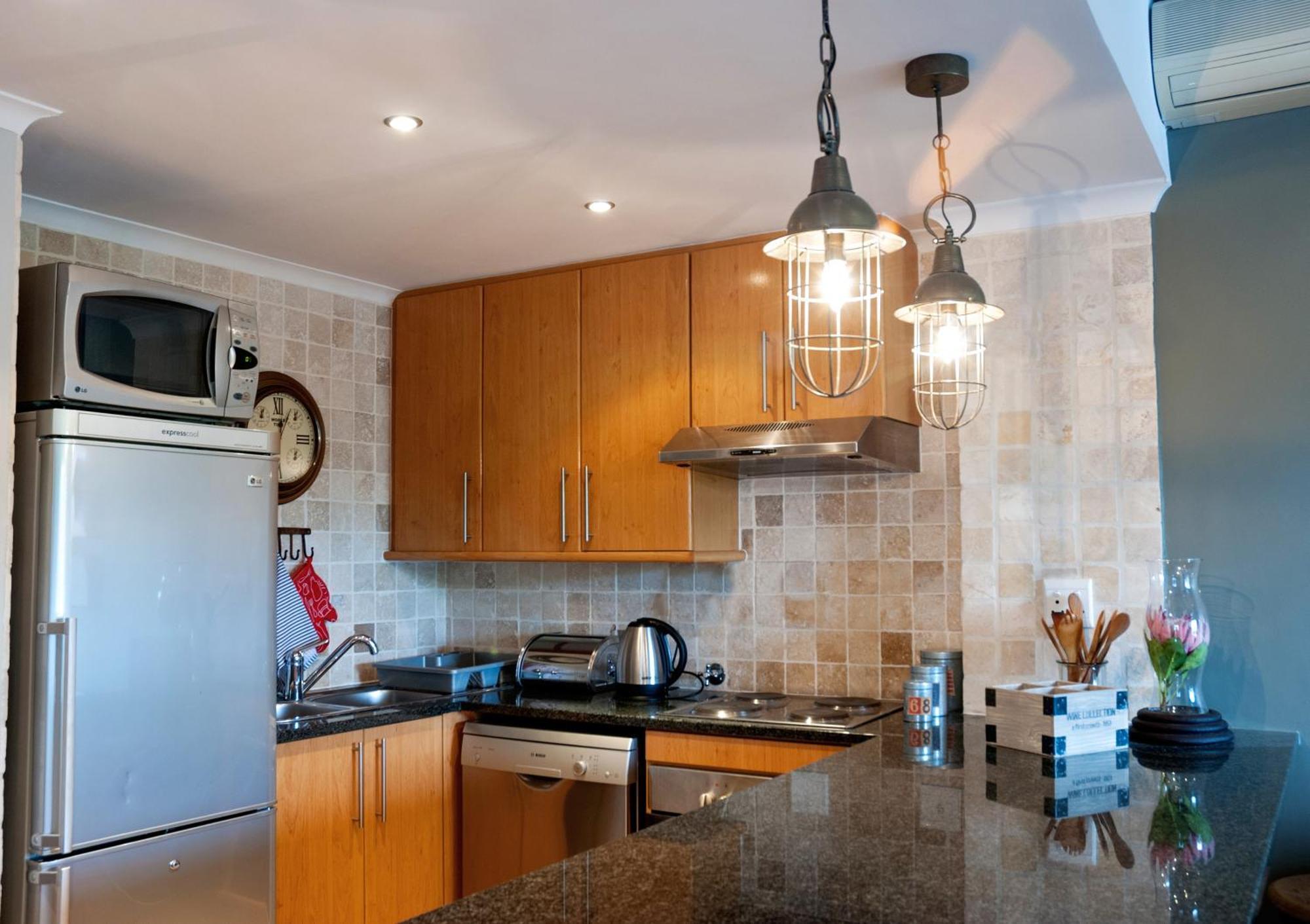 Apartemen 84 m² dengan 2 kamar tidur dan 2 kamar mandi pribadi di Pusat Stellenbosch Bagian luar foto