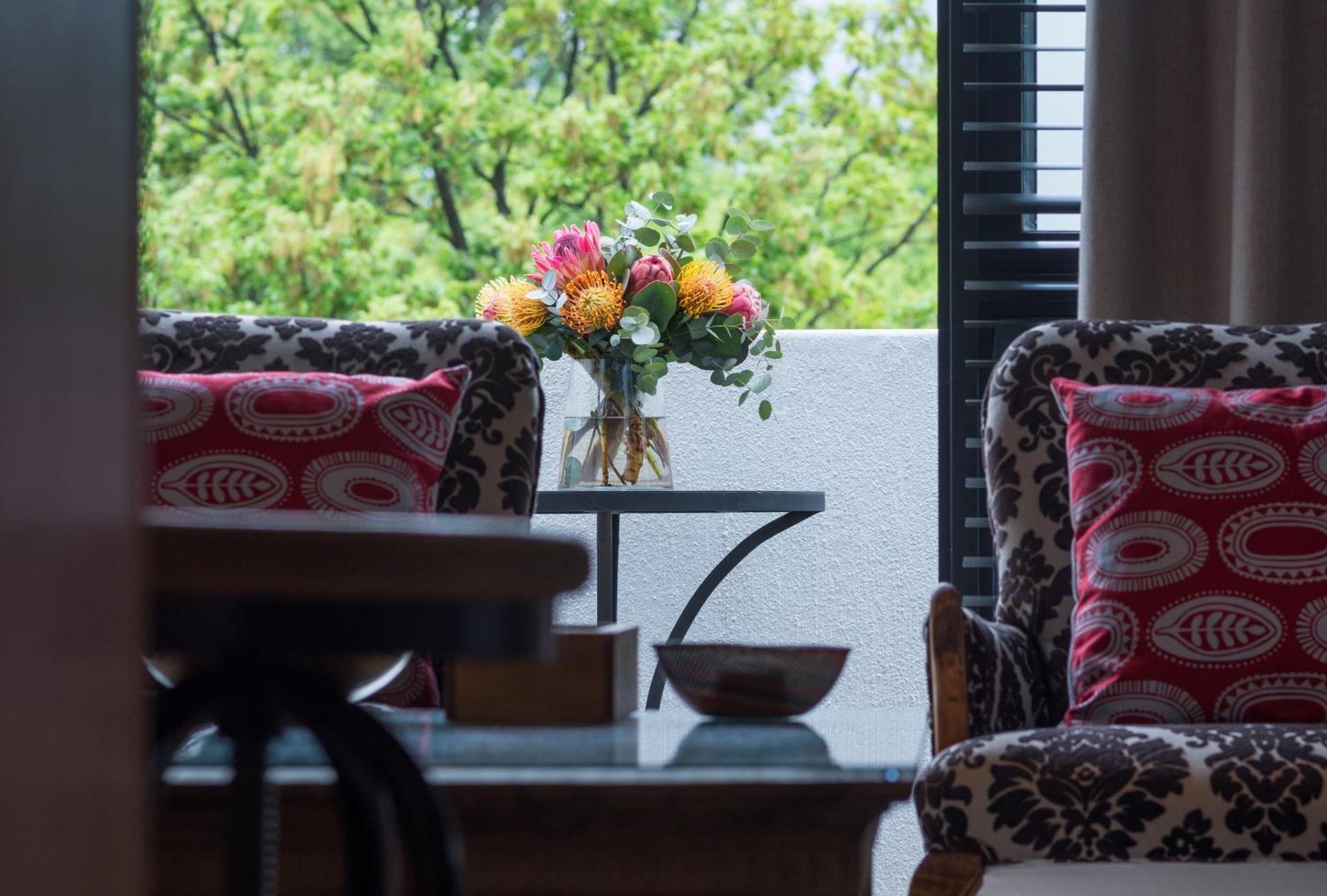 Apartemen 84 m² dengan 2 kamar tidur dan 2 kamar mandi pribadi di Pusat Stellenbosch Bagian luar foto